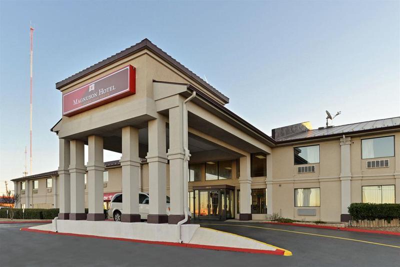 Ramada by Wyndham Oklahoma City Airport North Bagian luar foto